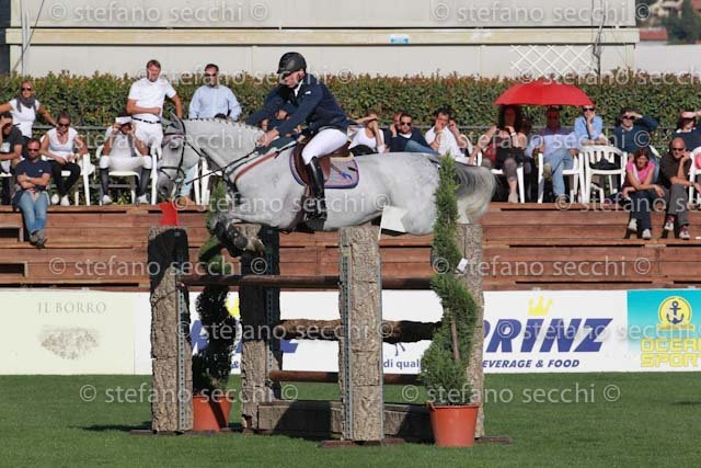 MEDINI_STARLESS_GIO CAV 2011_(273) SS3_1141.jpg